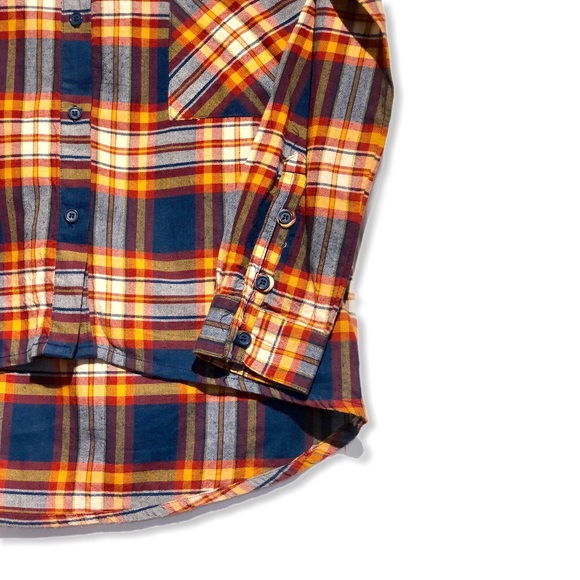 🍁🍂 Navy Plaid Button-Down Shirt Long Sleeve - Picture 3 of 4